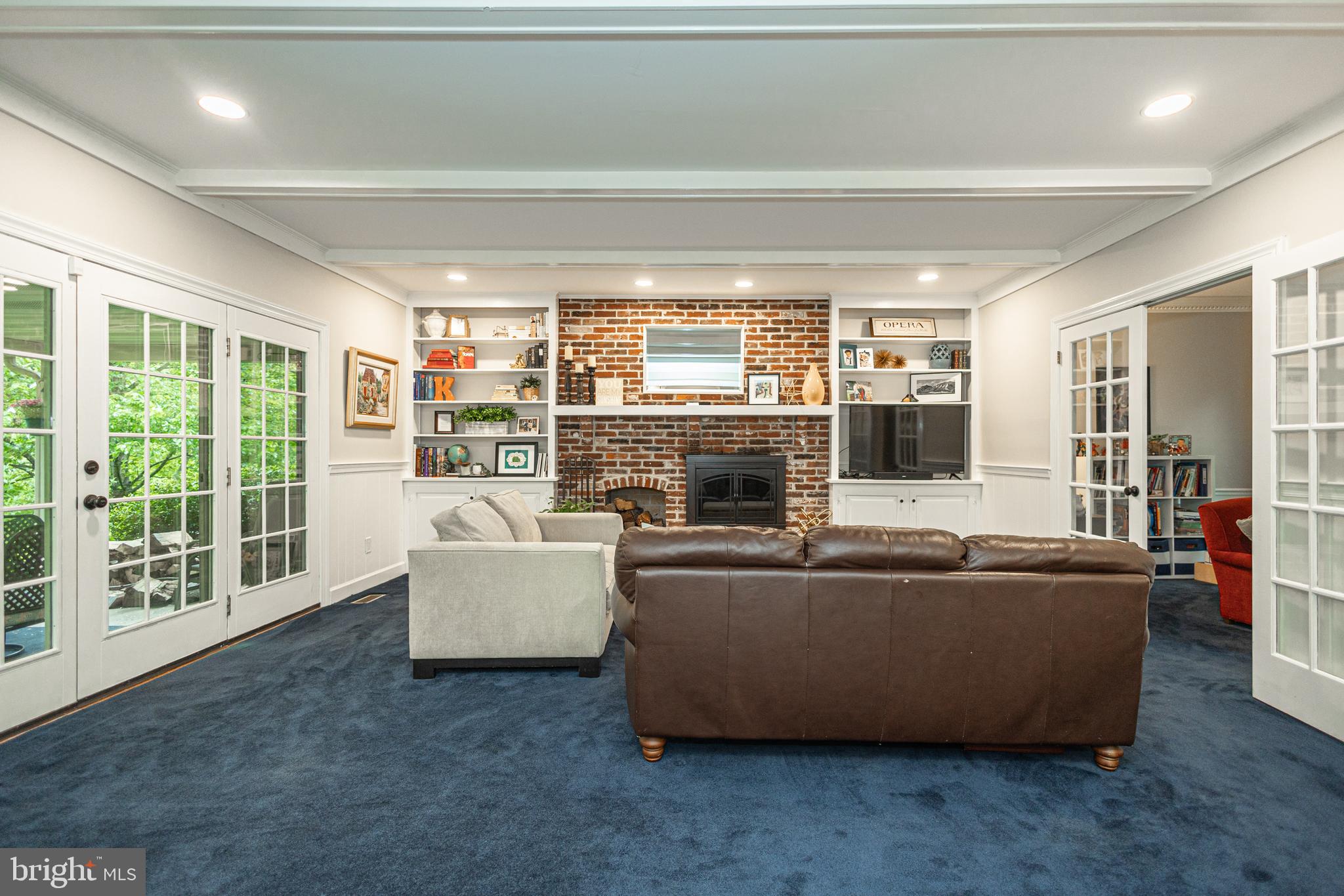 MIRROR LAKE FARMS - Residential