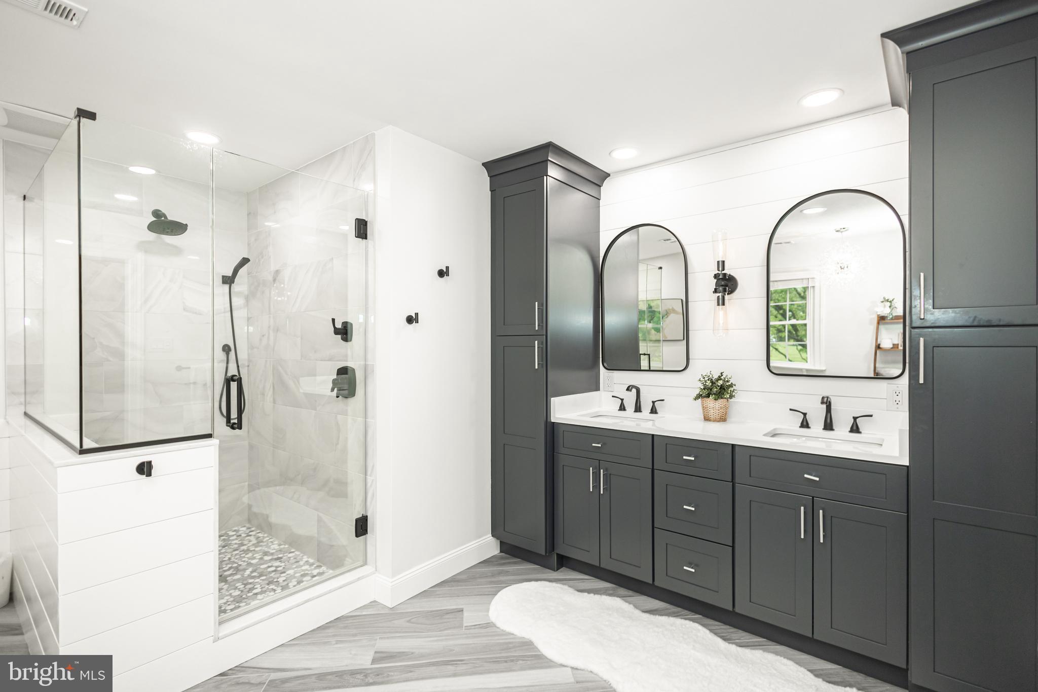 MIRROR LAKE FARMS - Residential