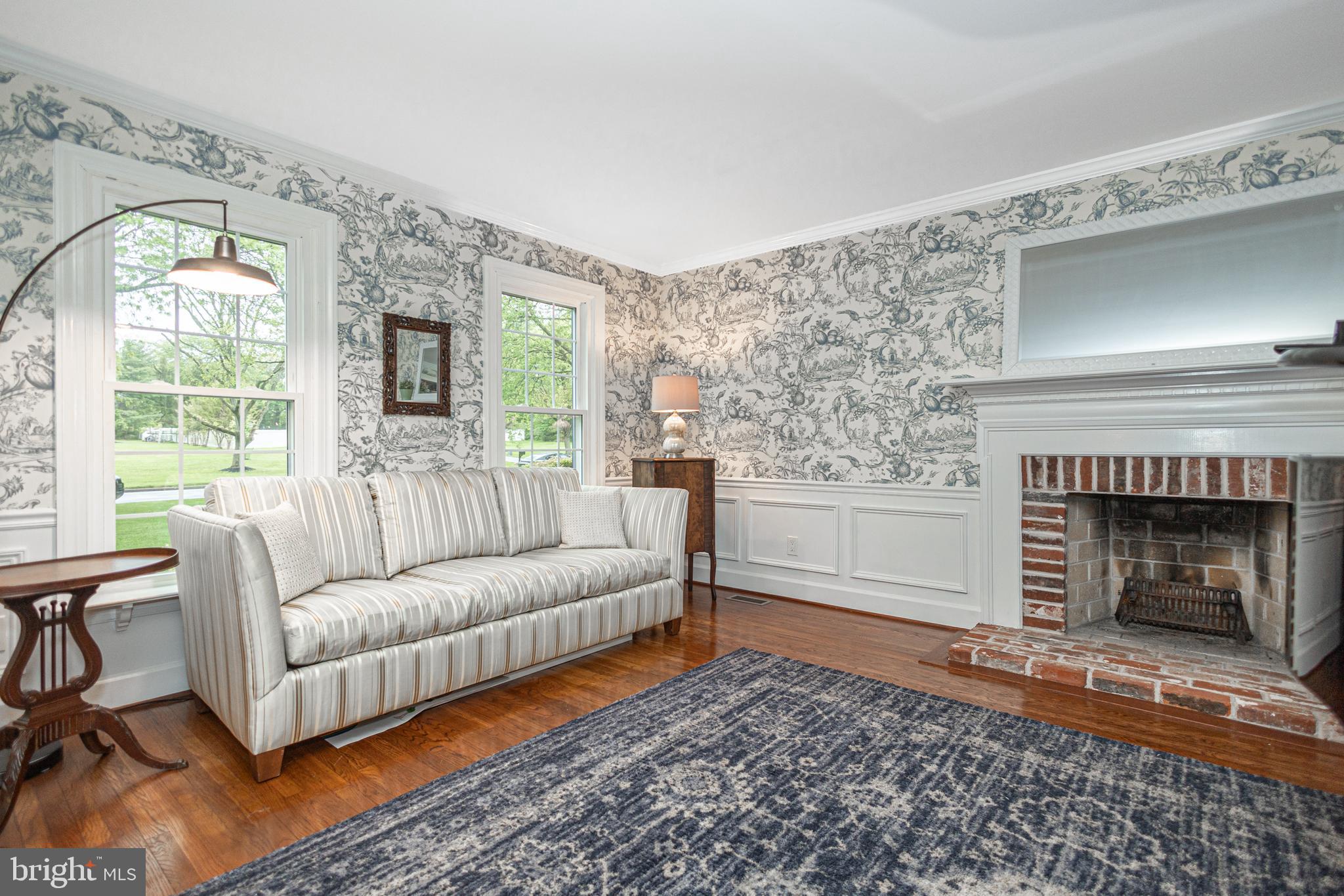 MIRROR LAKE FARMS - Residential