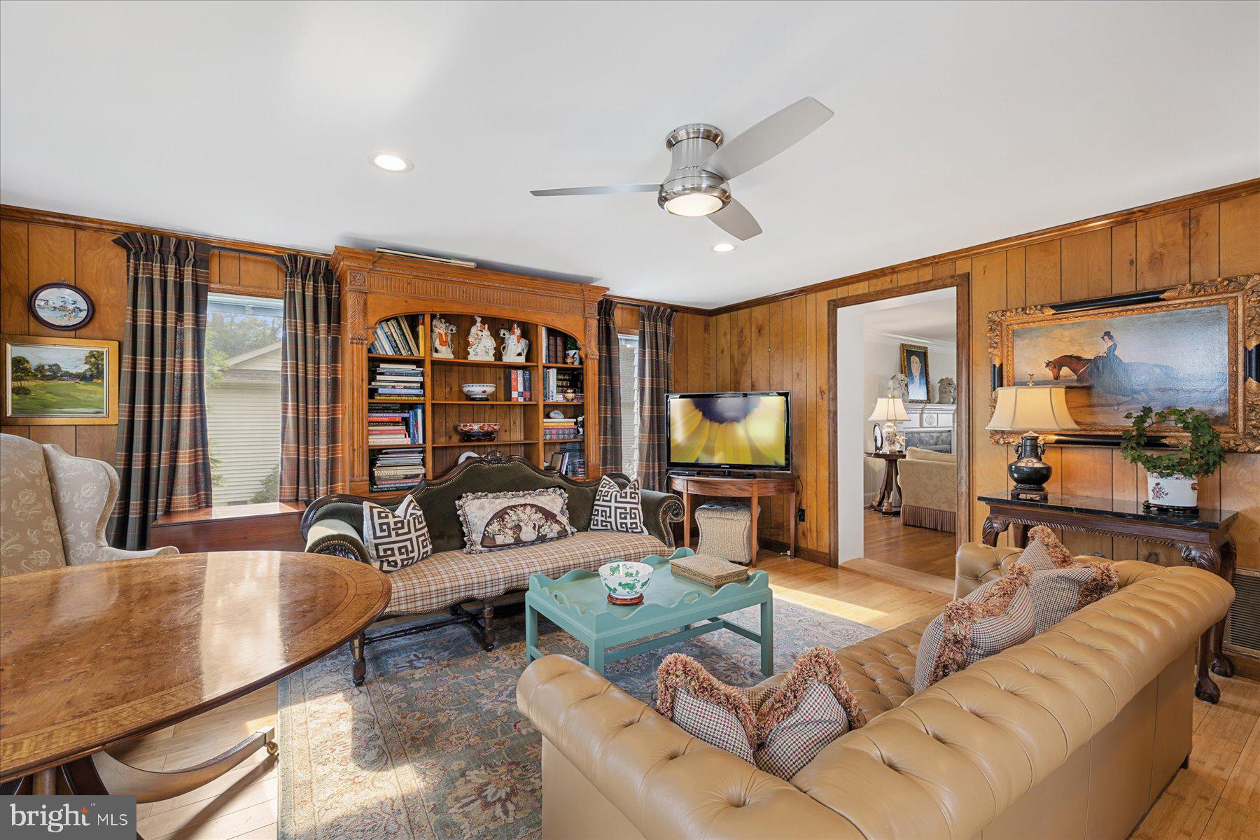 MILFORD - Residential