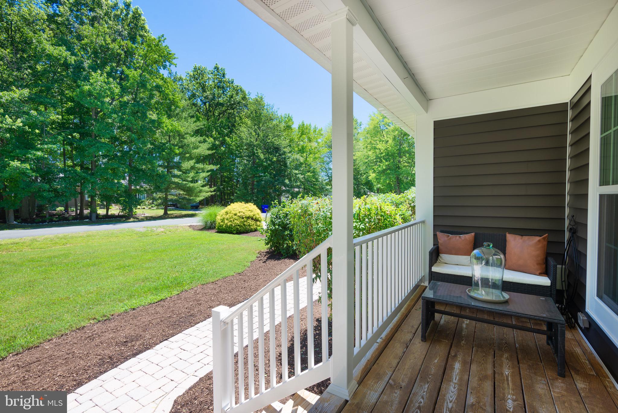 807 PETINOT PLACE