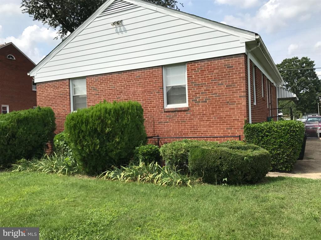 FAIRVIEW - Residential Lease