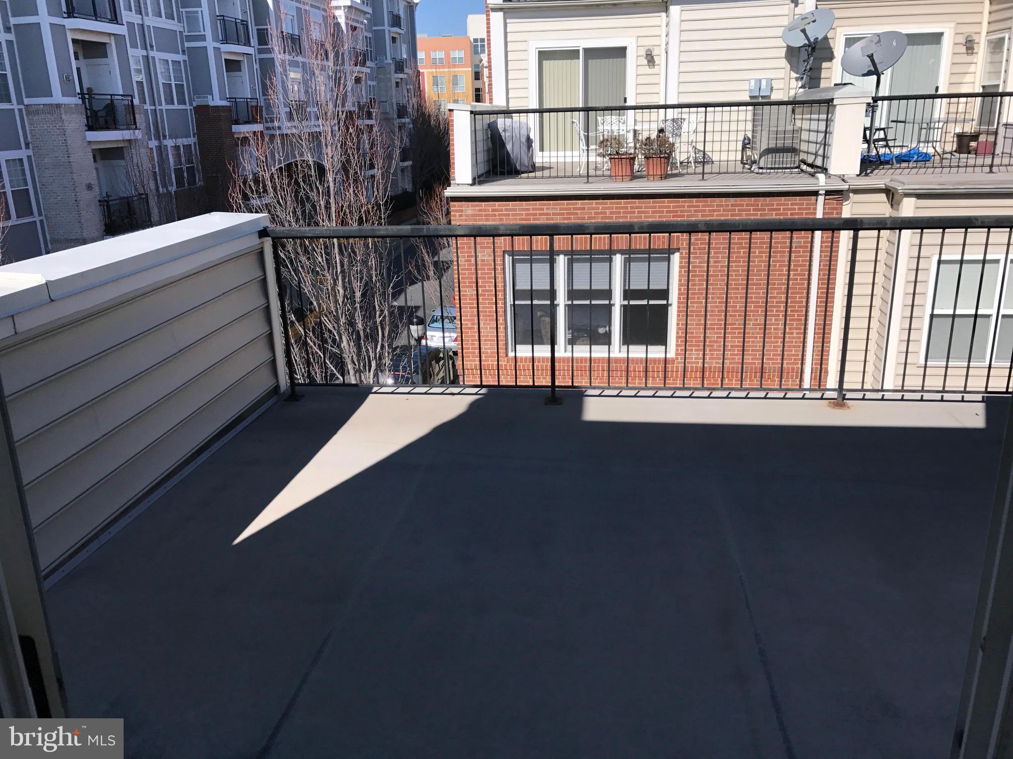 WHEATON FOREST - Residential Lease