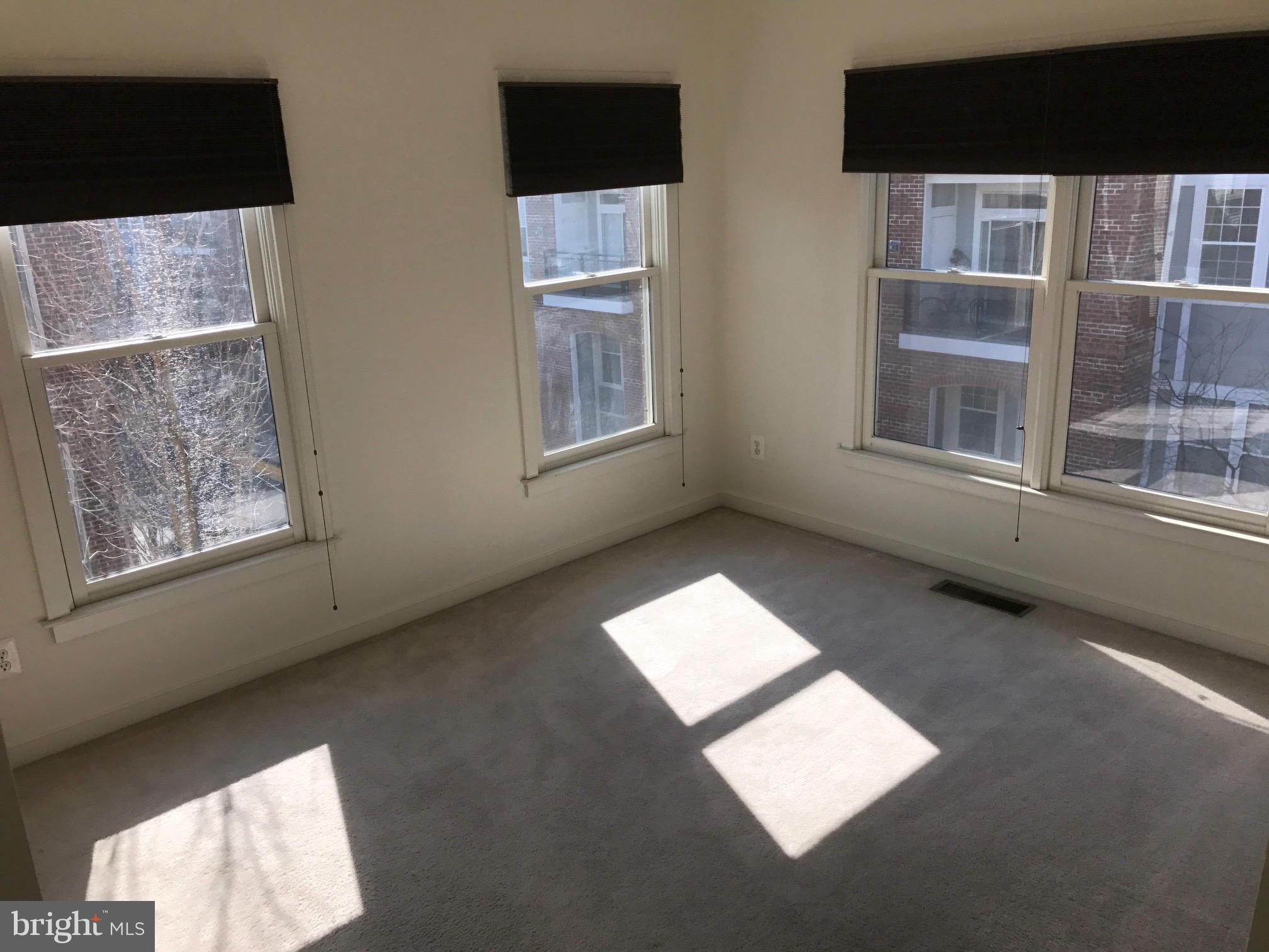 WHEATON FOREST - Residential Lease