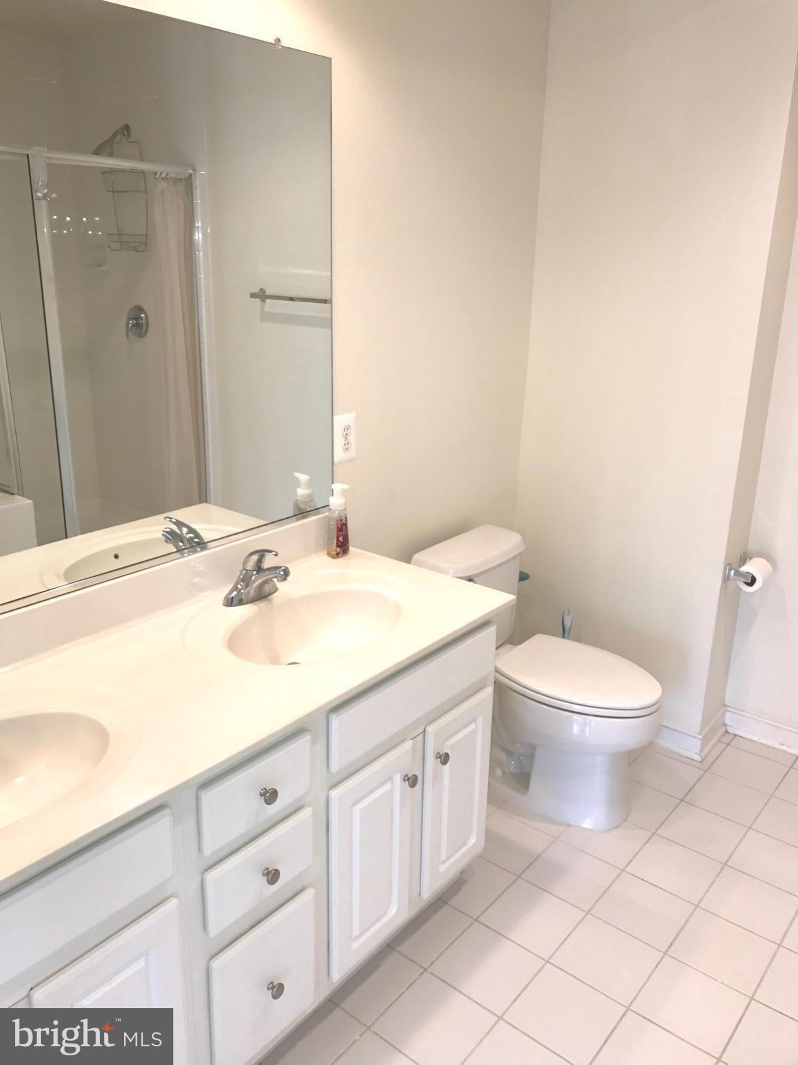 WHEATON FOREST - Residential Lease