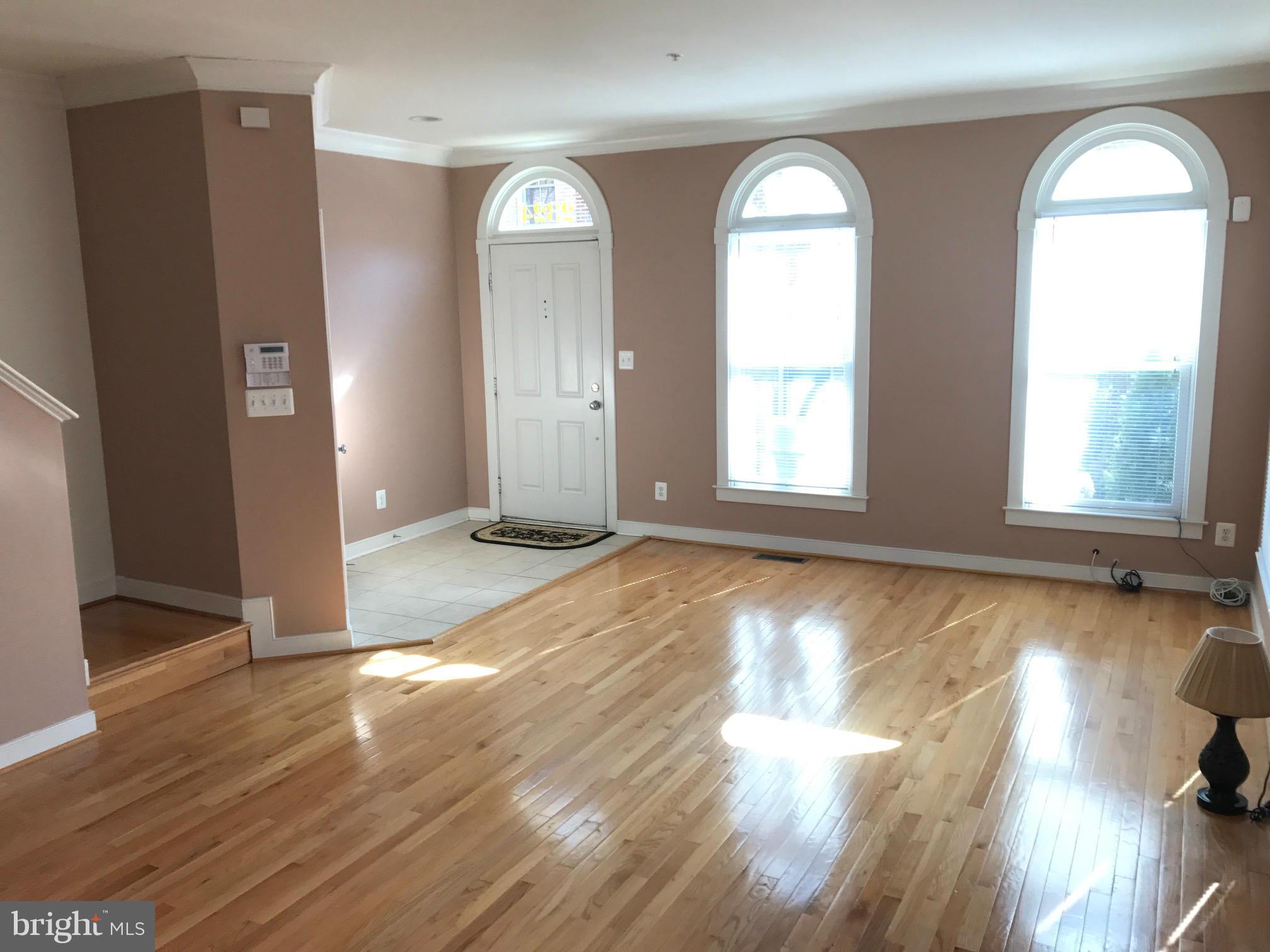 WHEATON FOREST - Residential Lease