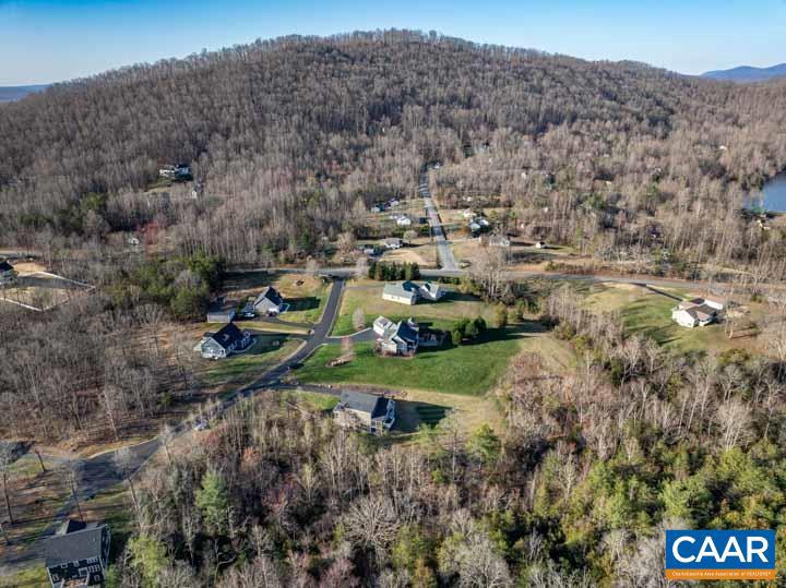 OCTONIA HIGHLANDS - Residential