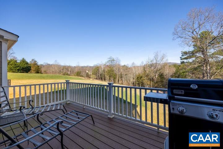 OCTONIA HIGHLANDS - Residential