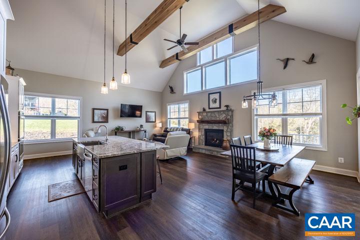 OCTONIA HIGHLANDS - Residential