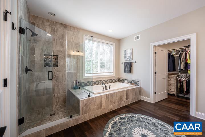 OCTONIA HIGHLANDS - Residential