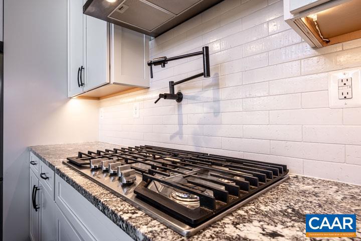 OCTONIA HIGHLANDS - Residential