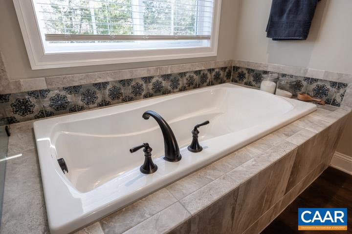 OCTONIA HIGHLANDS - Residential