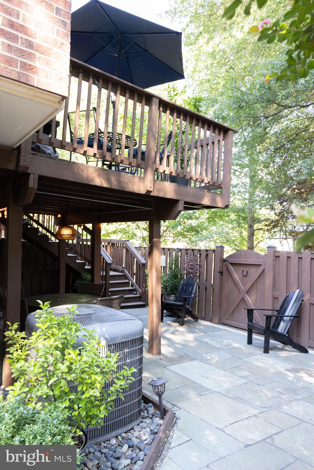 QUAKER HILL - Residential