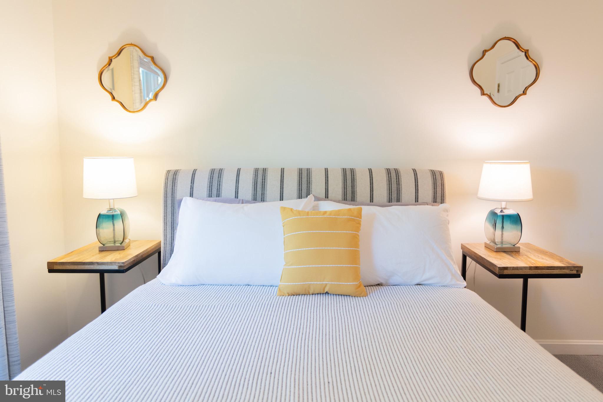 QUAKER HILL - Residential