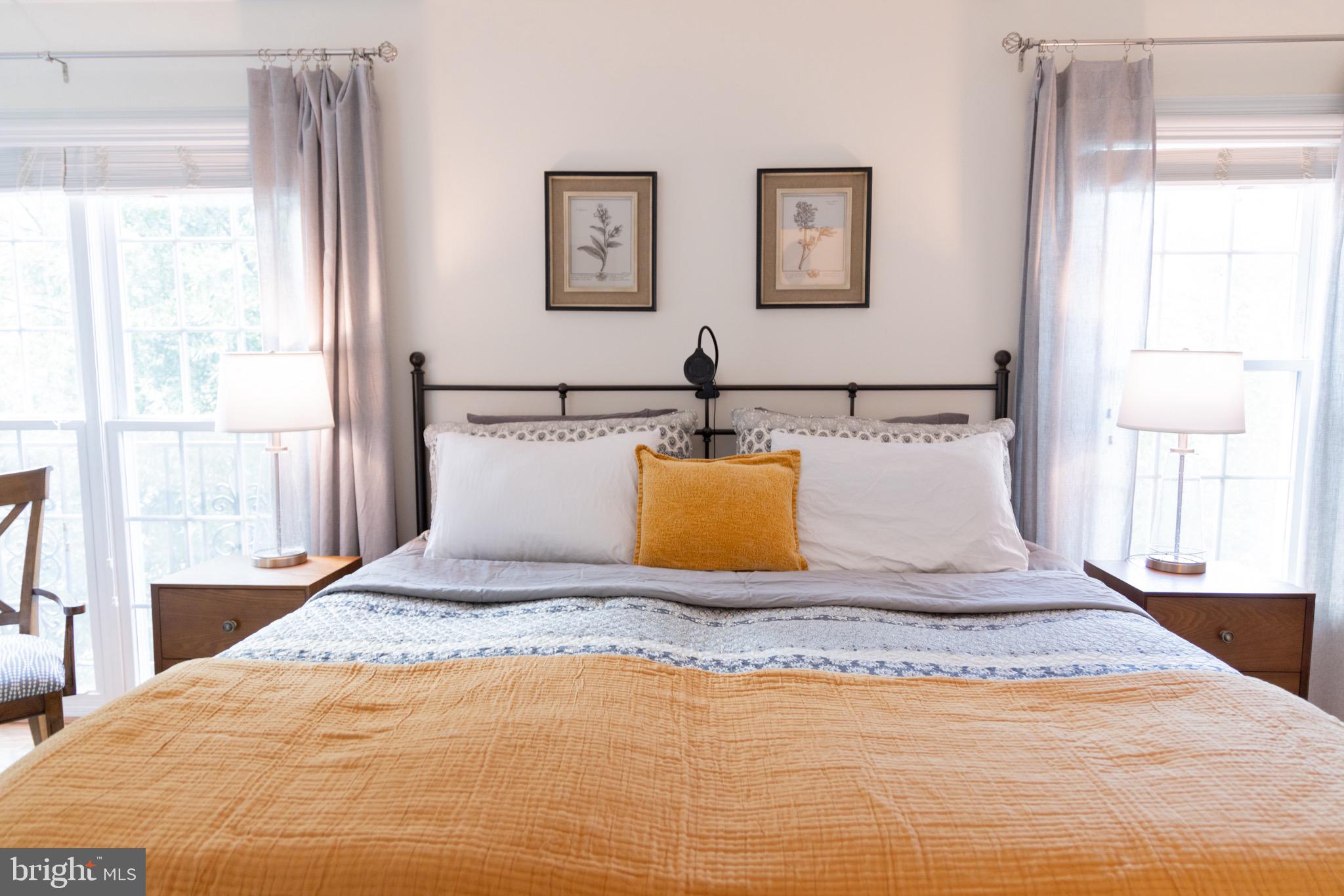 QUAKER HILL - Residential