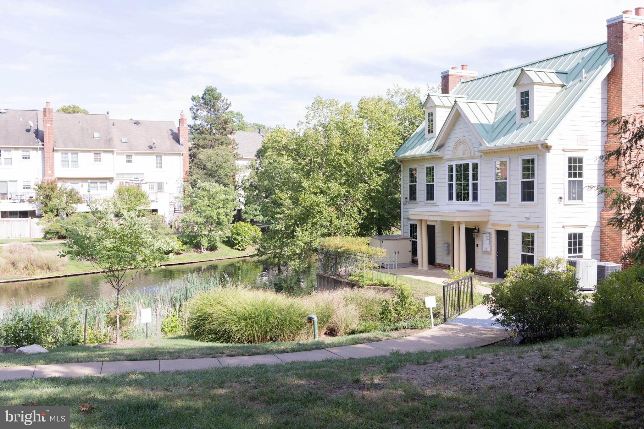 QUAKER HILL - Residential