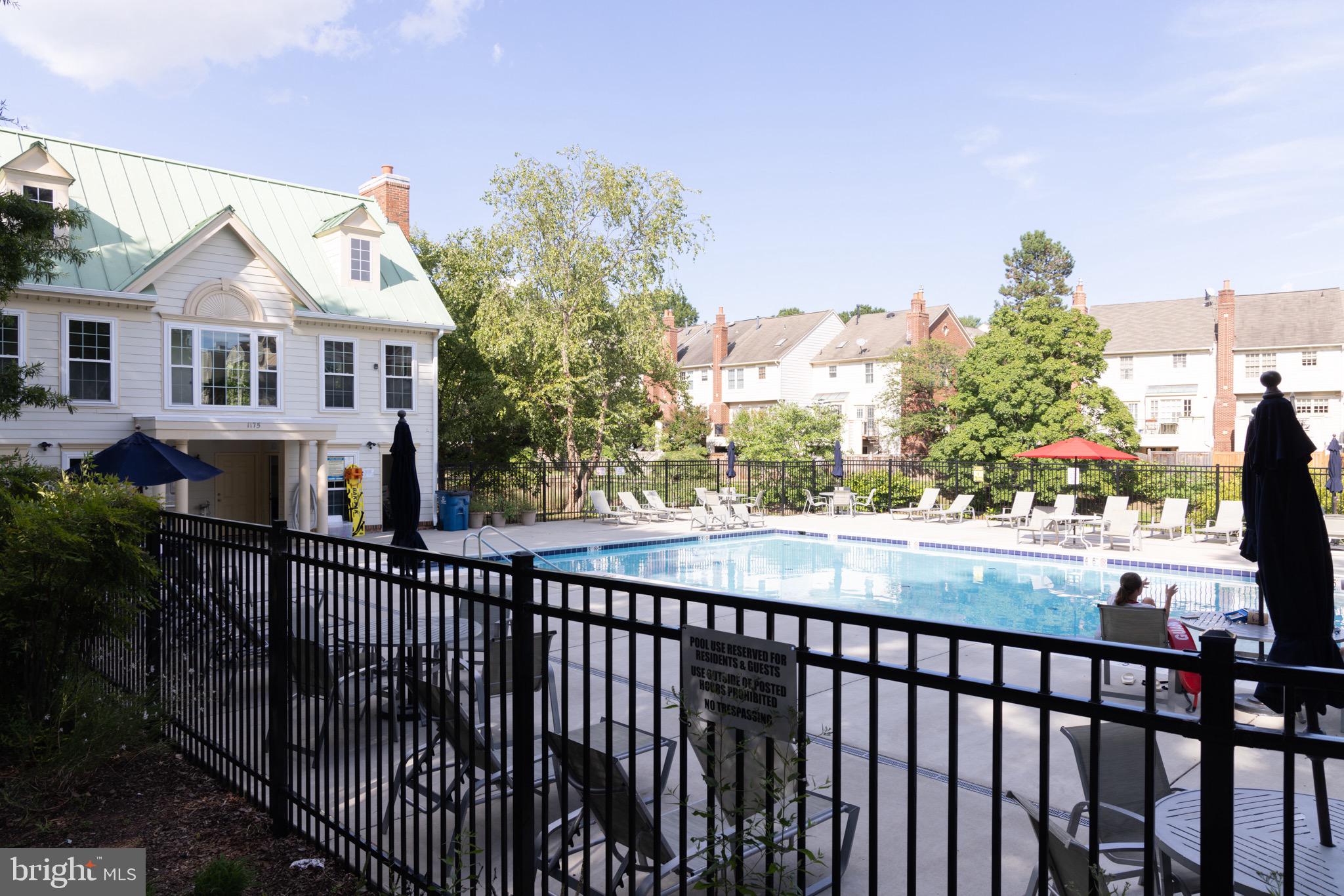 QUAKER HILL - Residential