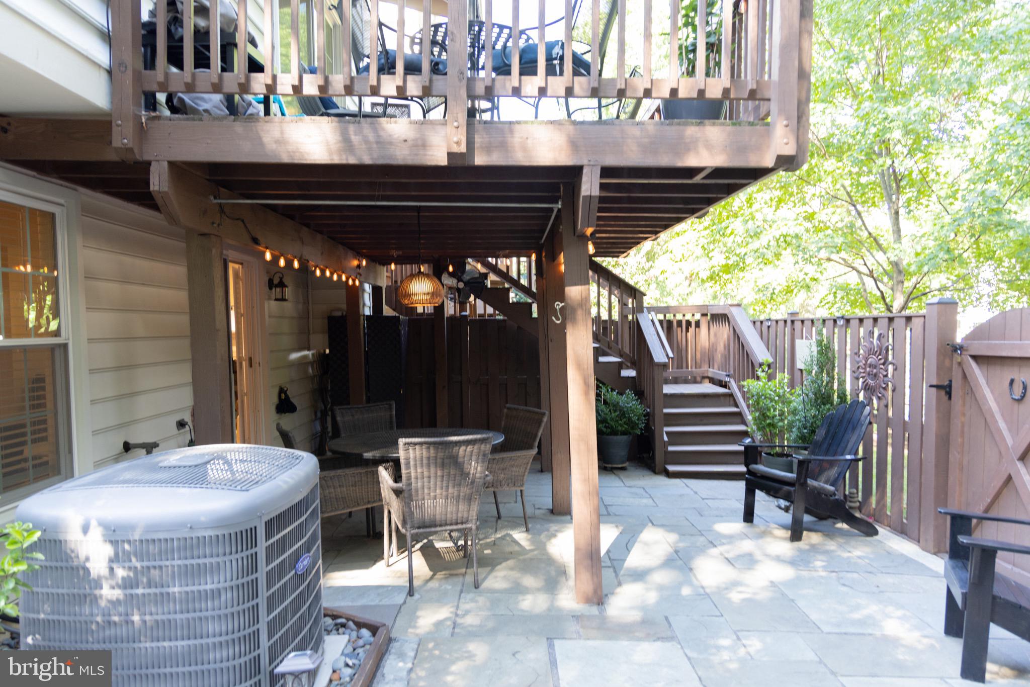 QUAKER HILL - Residential