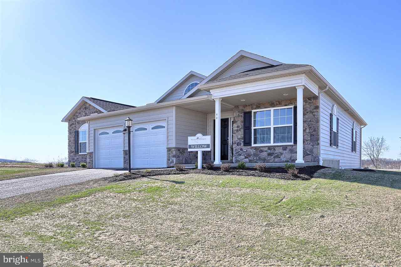 WINDY HEIGHTS - Residential