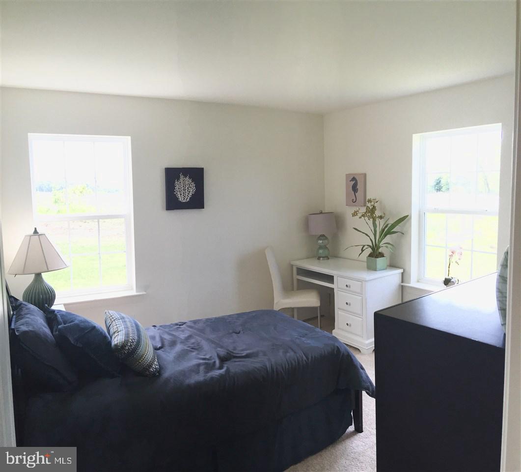 WINDY HEIGHTS - Residential