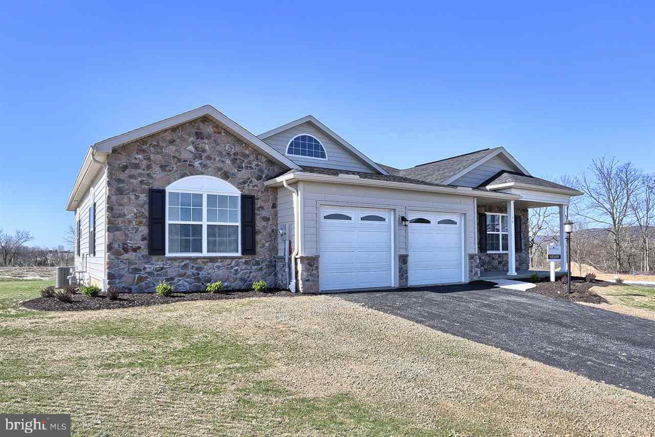 WINDY HEIGHTS - Residential