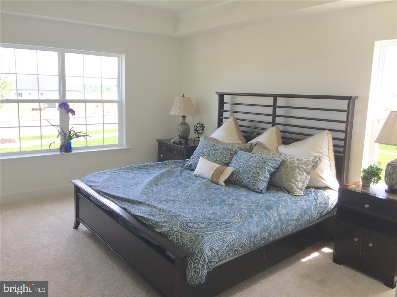 WINDY HEIGHTS - Residential