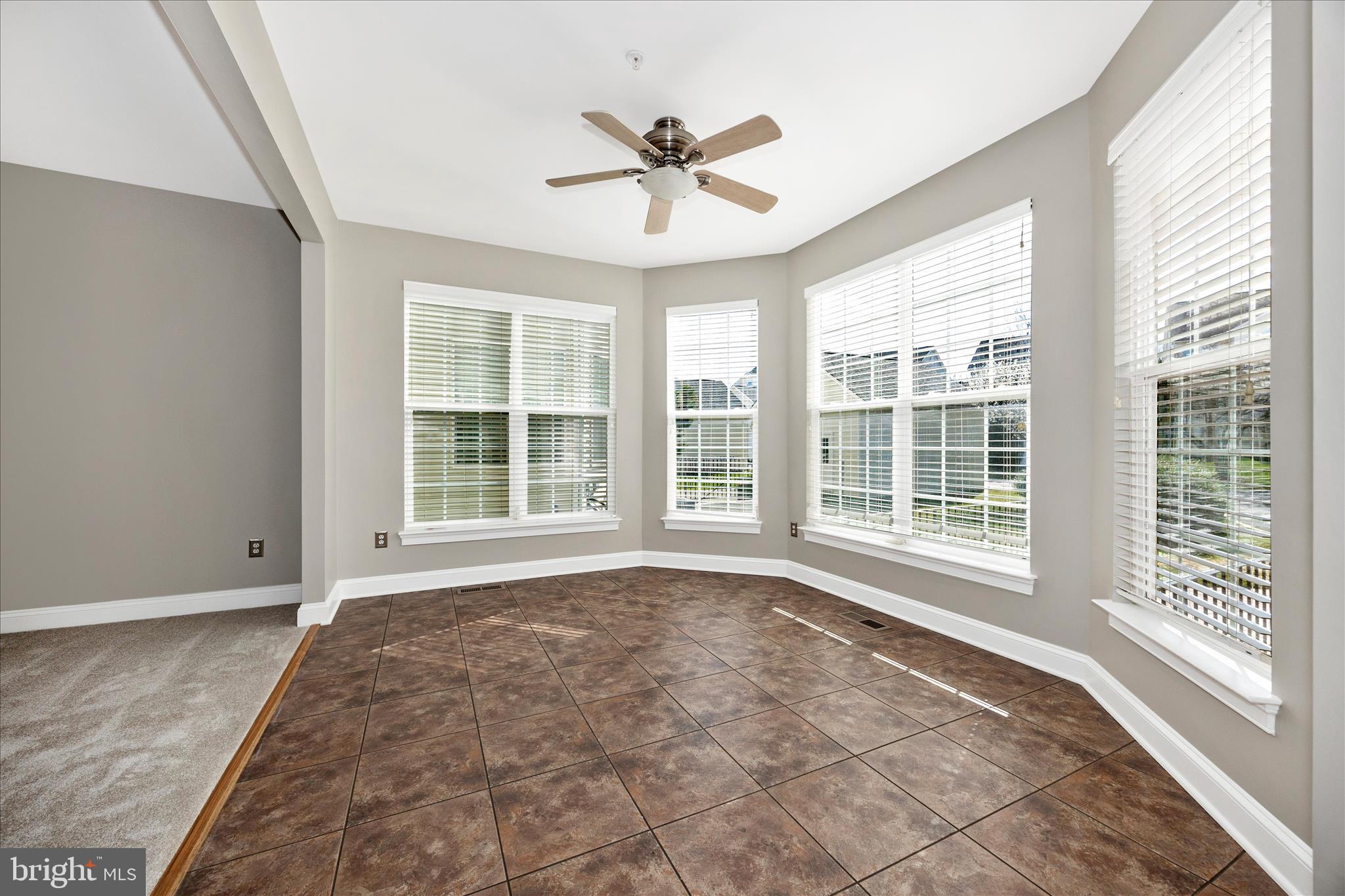 ARORA HILLS - Residential