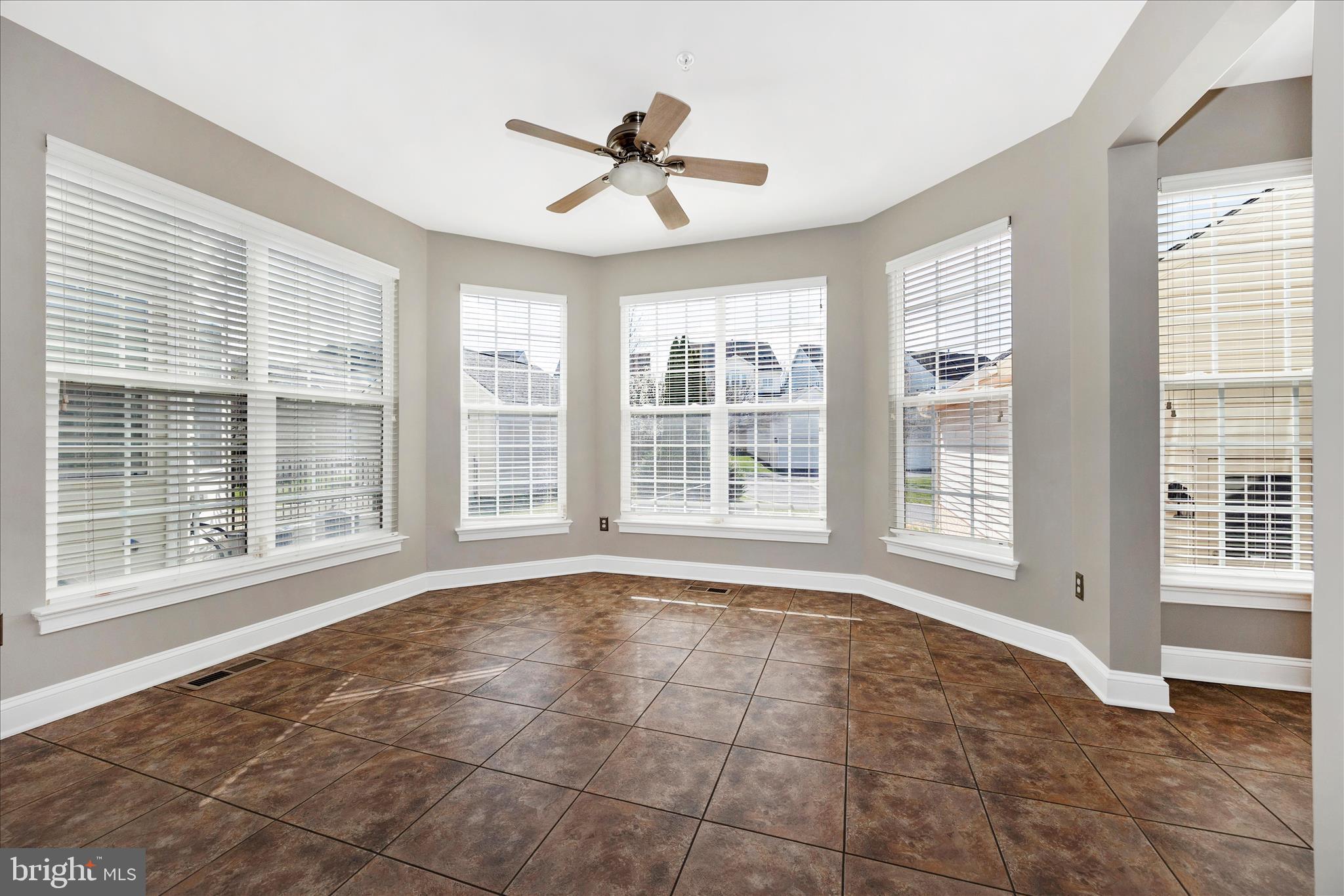 ARORA HILLS - Residential