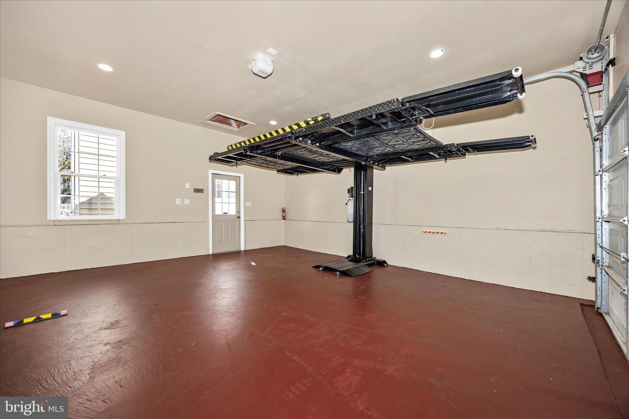 ARORA HILLS - Residential