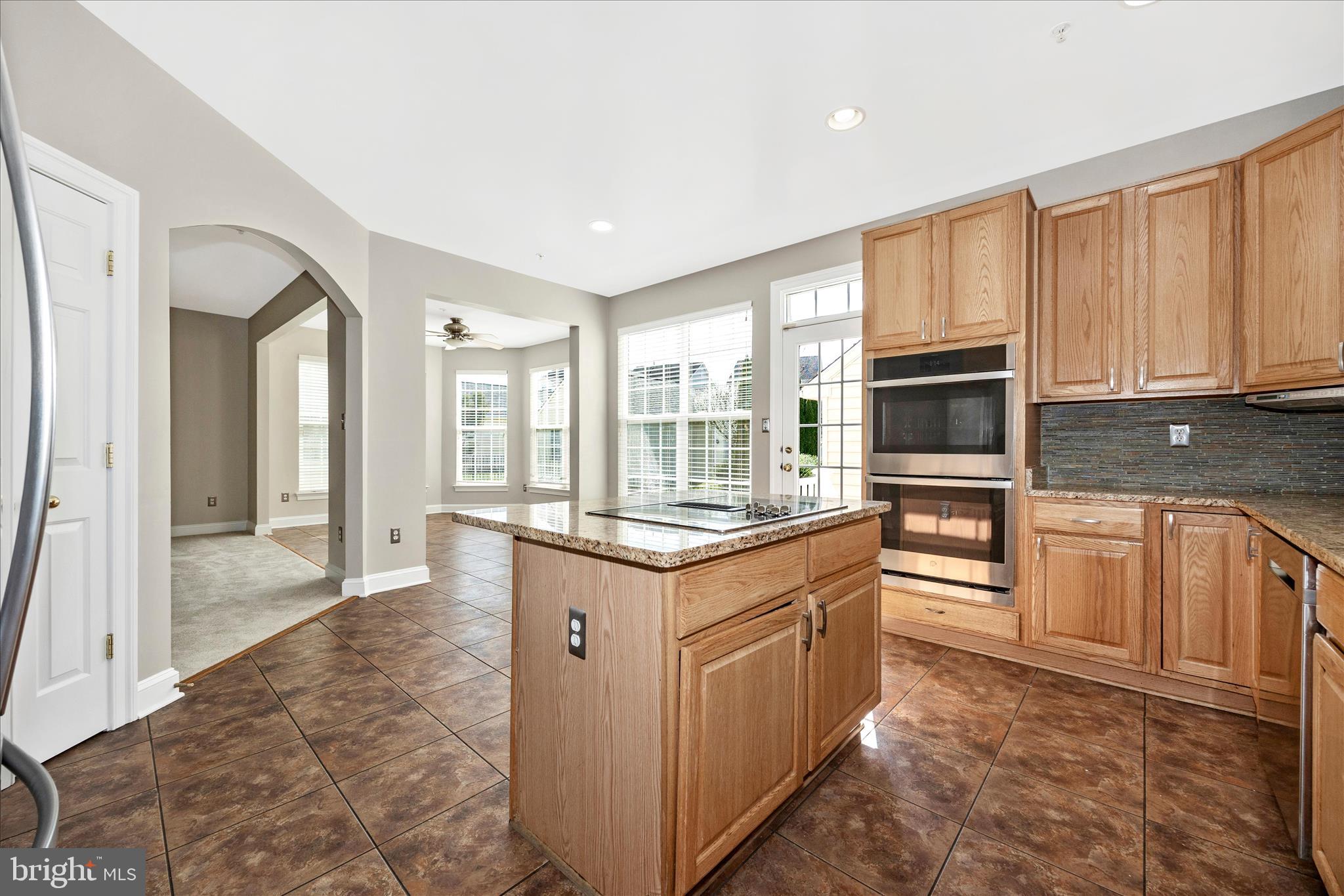 ARORA HILLS - Residential