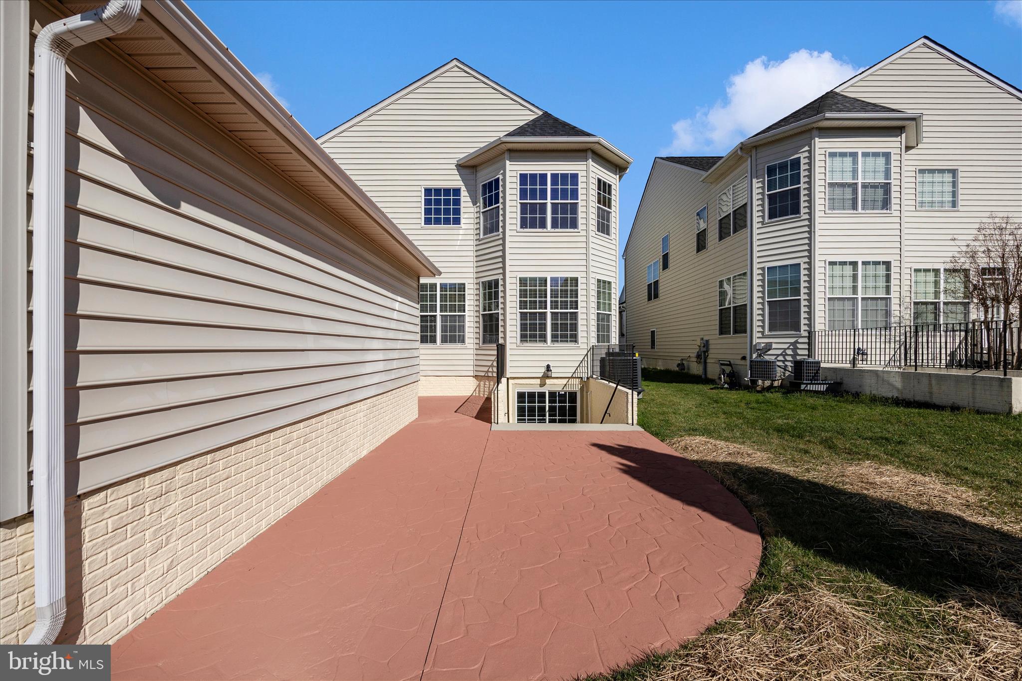 ARORA HILLS - Residential