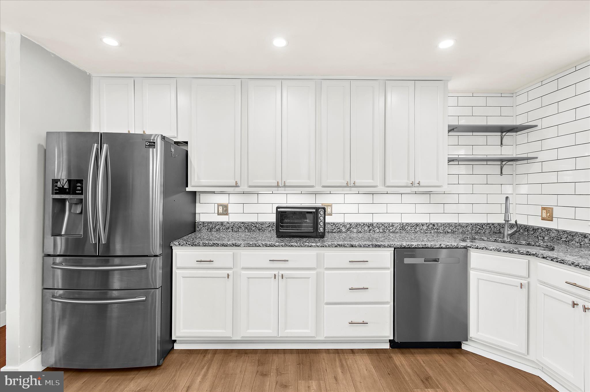 SAVAGE MEADOWS - Residential