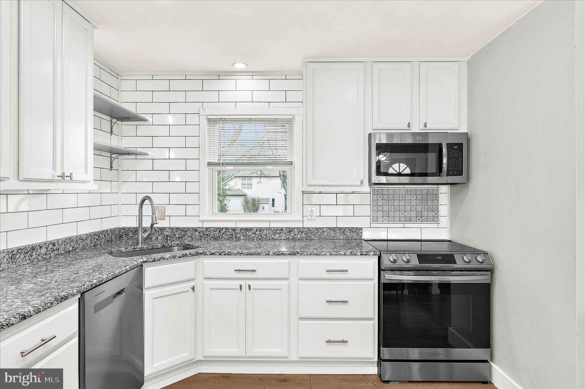 SAVAGE MEADOWS - Residential