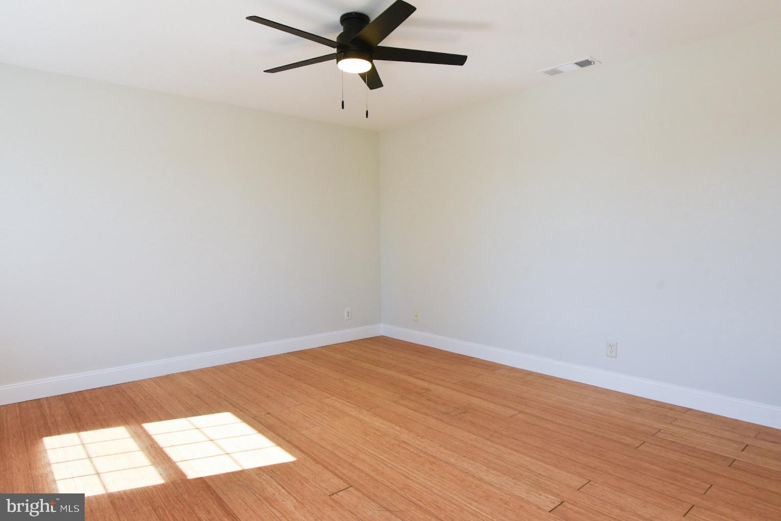 KEENWICK SOUND - Residential