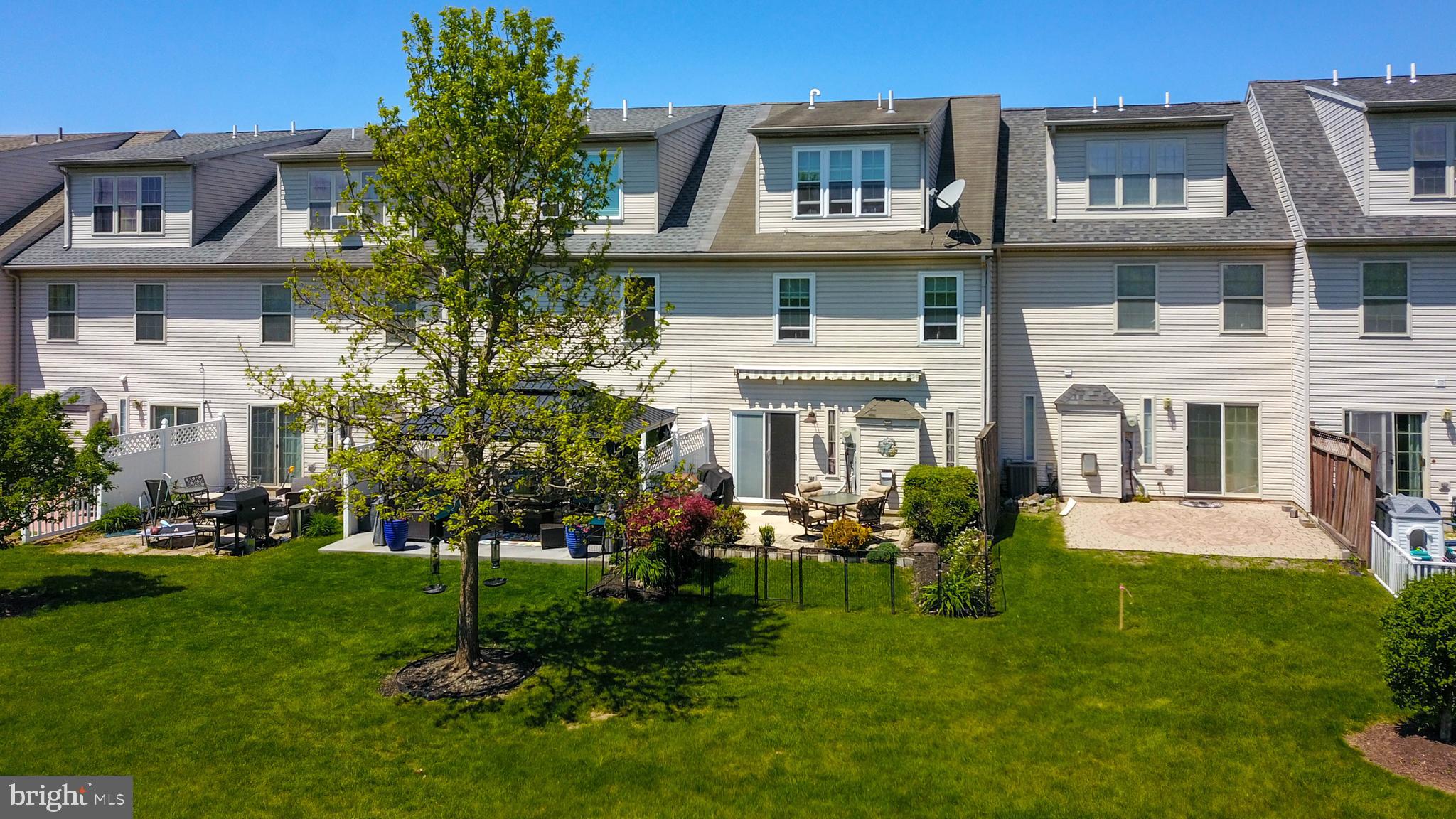 QUAIL HOLLOW - Residential