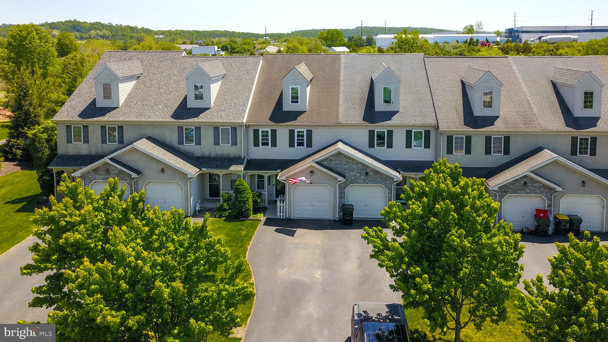 QUAIL HOLLOW - Residential