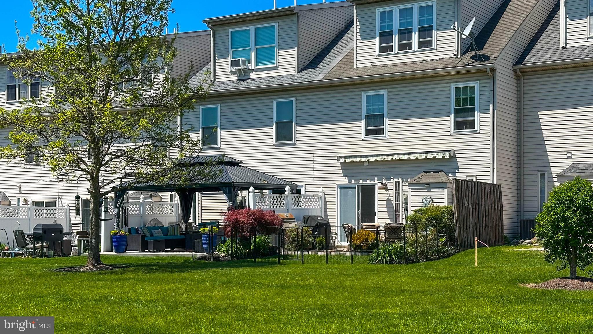 QUAIL HOLLOW - Residential
