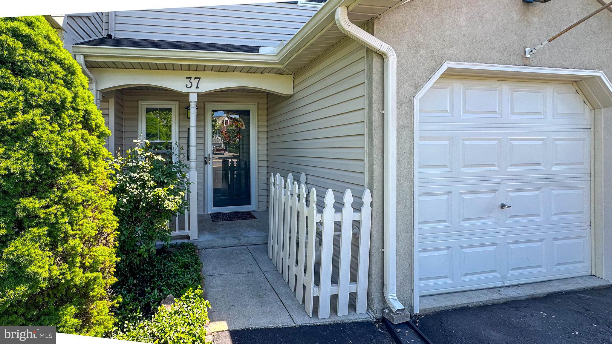 QUAIL HOLLOW - Residential