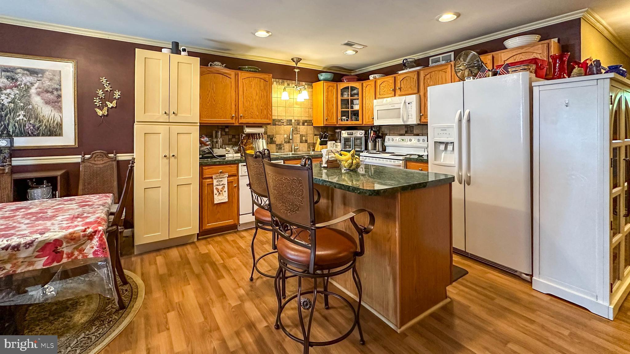 QUAIL HOLLOW - Residential