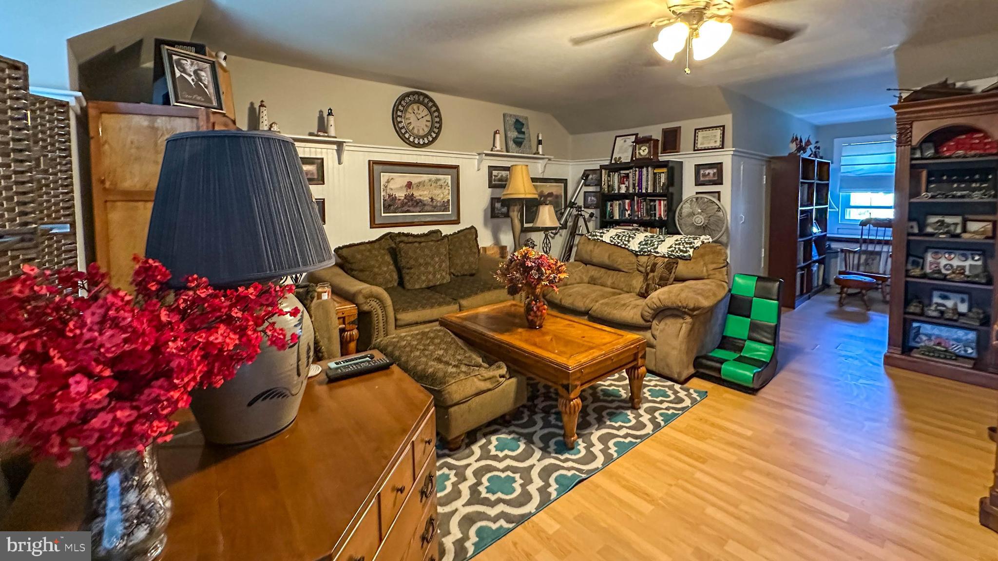 QUAIL HOLLOW - Residential