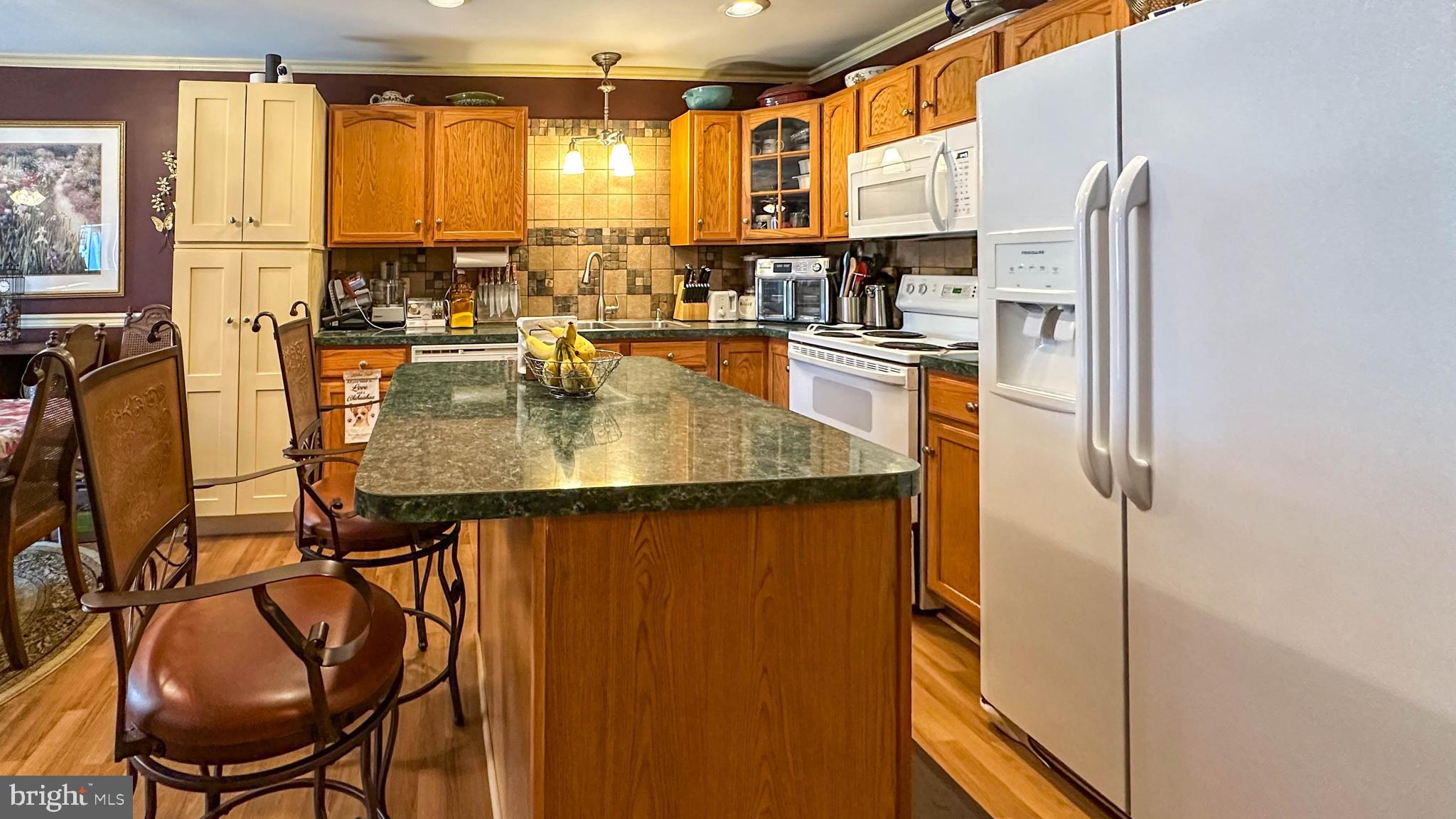 QUAIL HOLLOW - Residential