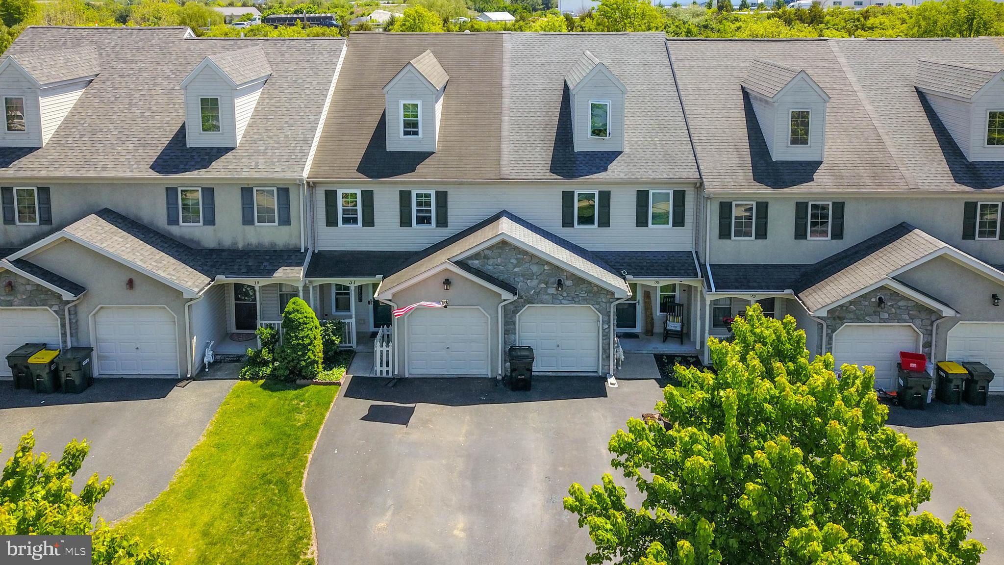 QUAIL HOLLOW - Residential
