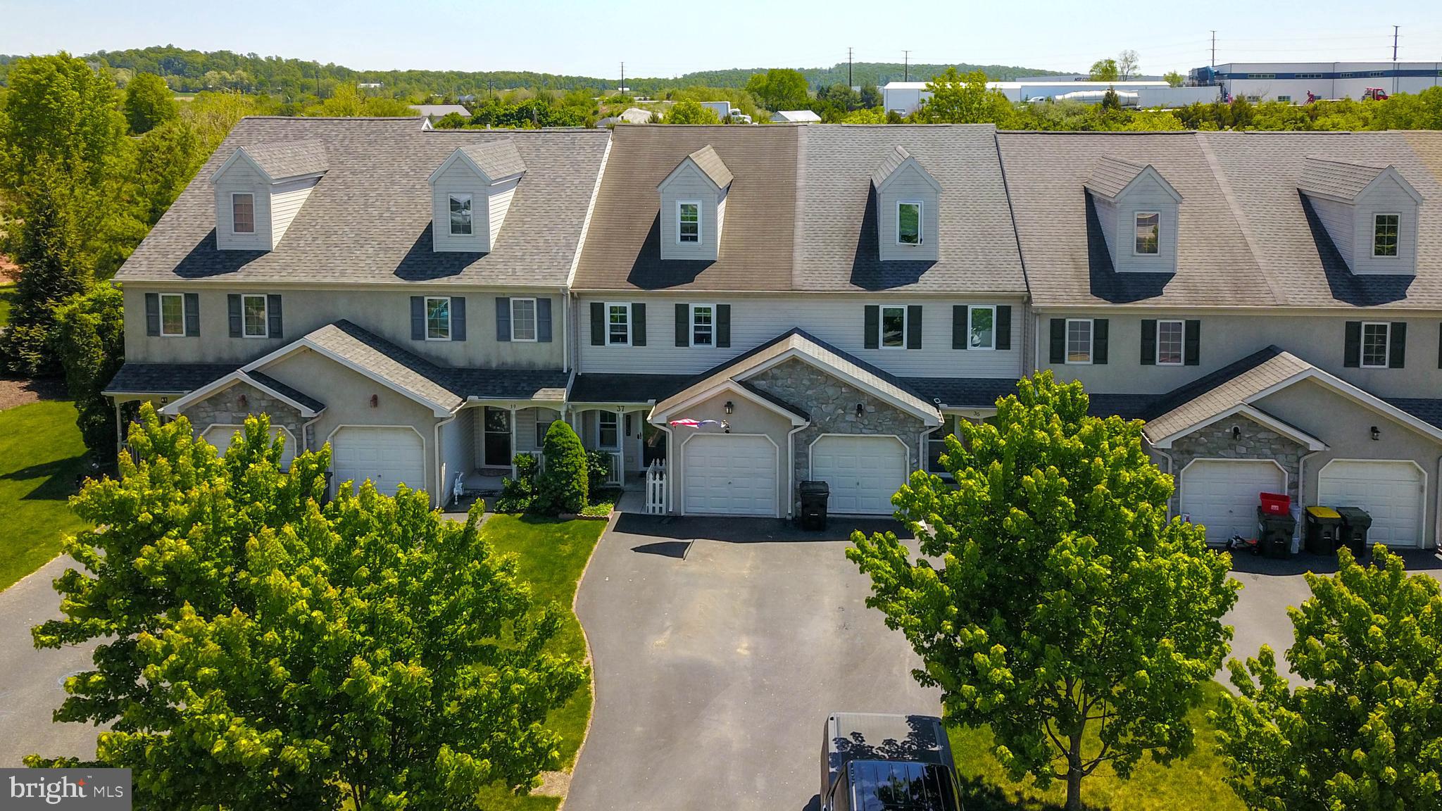 QUAIL HOLLOW - Residential