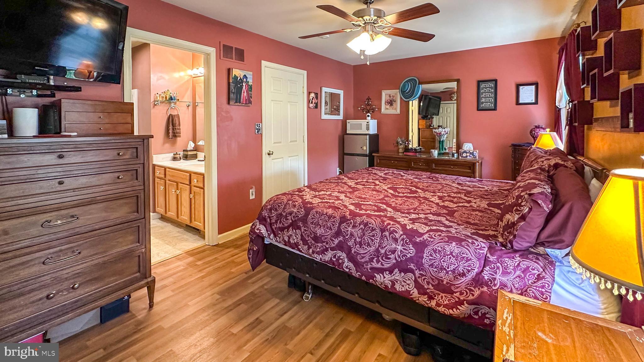 QUAIL HOLLOW - Residential