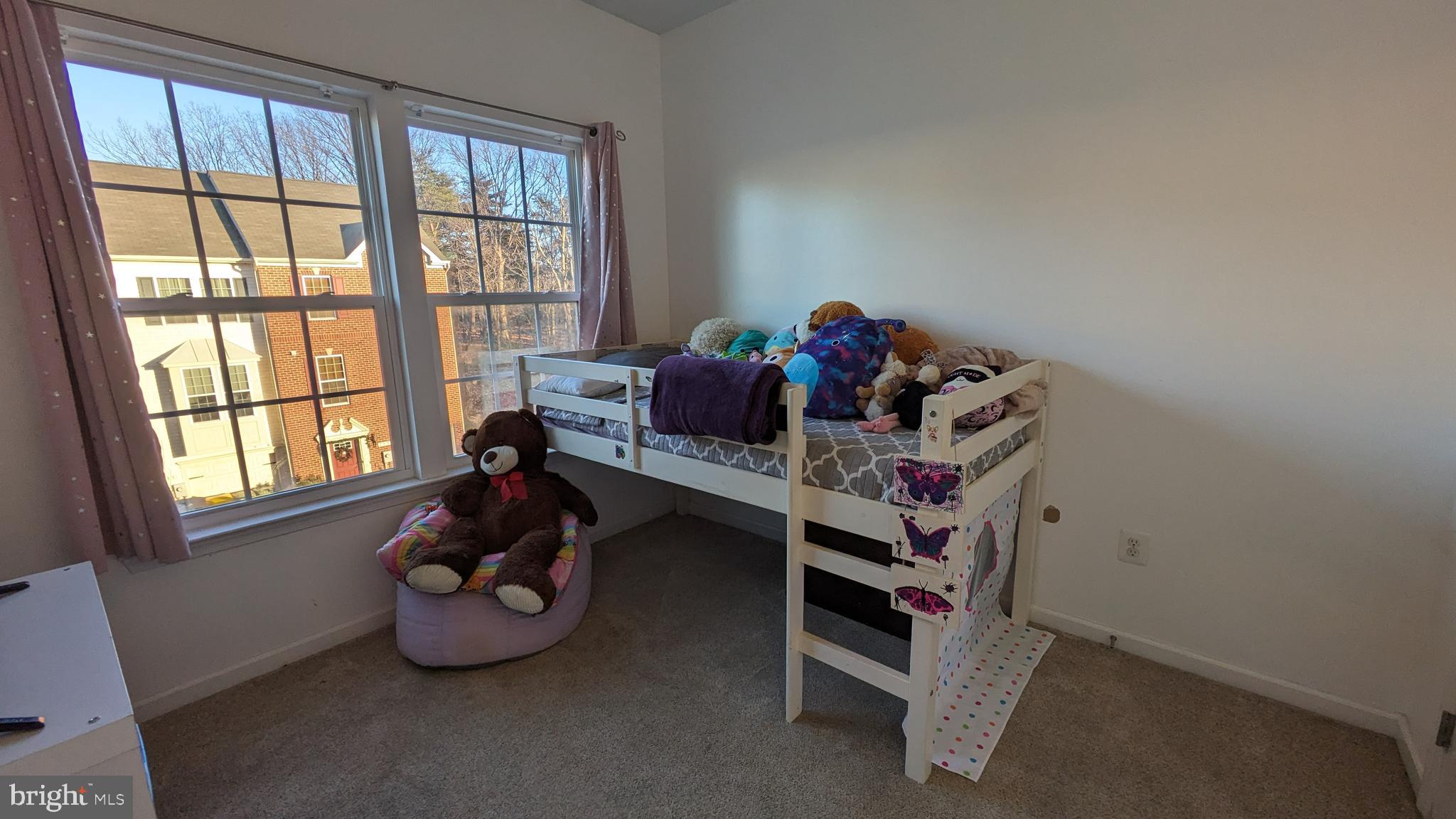 PINE RIDGE CROSSING - Residential