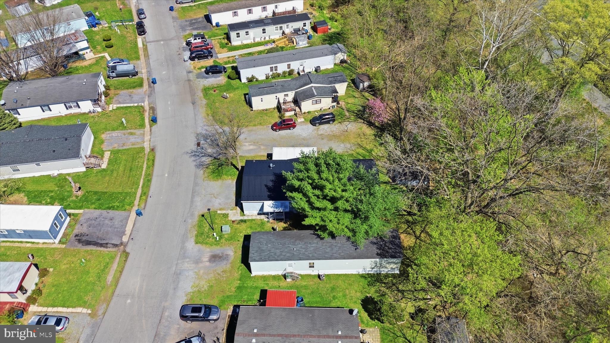 LAKESIDE VILLAGE - Residential