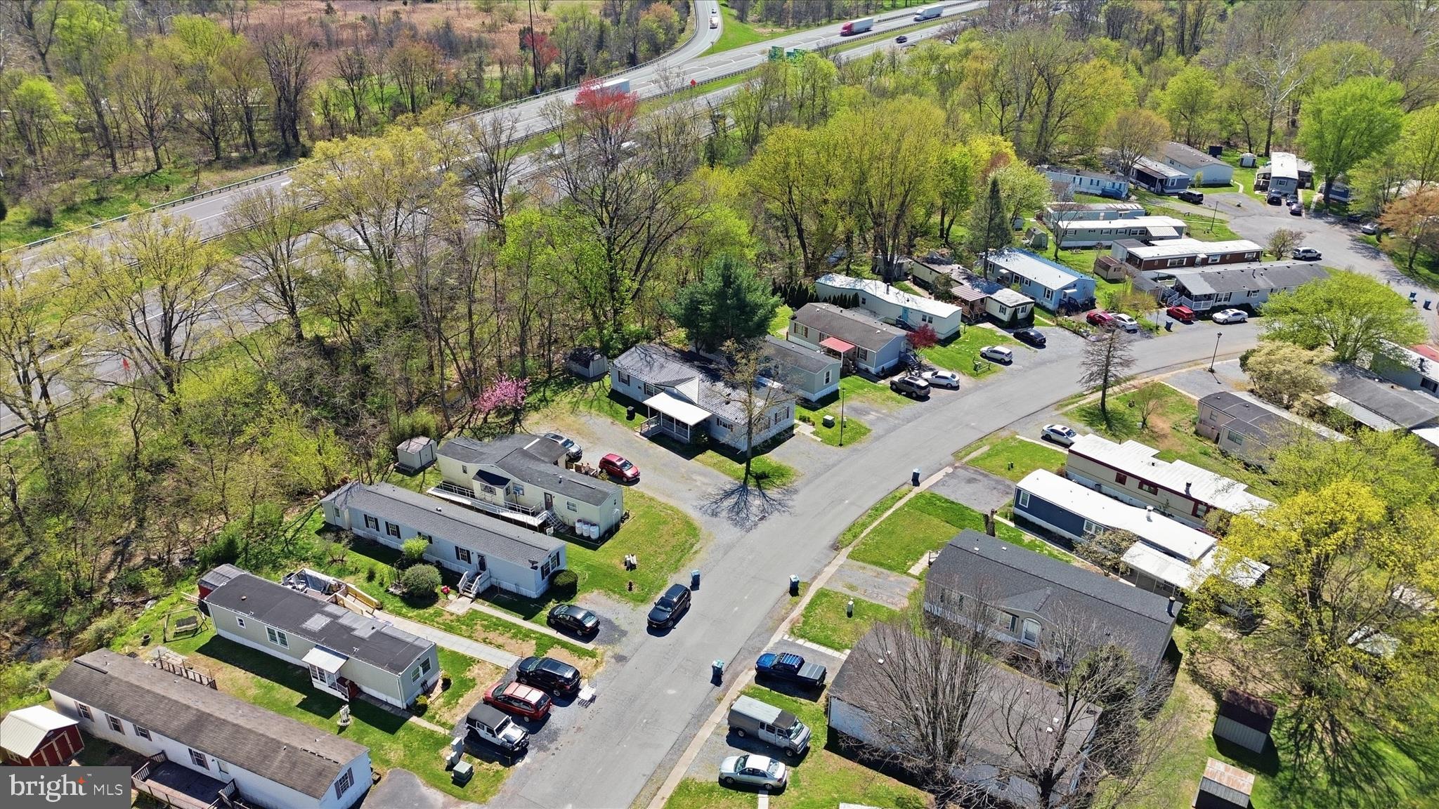 LAKESIDE VILLAGE - Residential