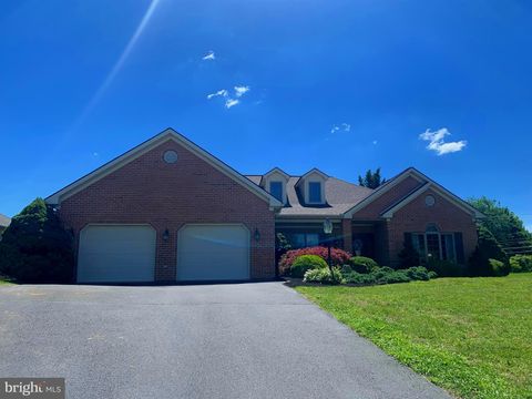 Homes For Sale - 19009 Rock Maple Drive<br/> HAGERSTOWN, MD 21742