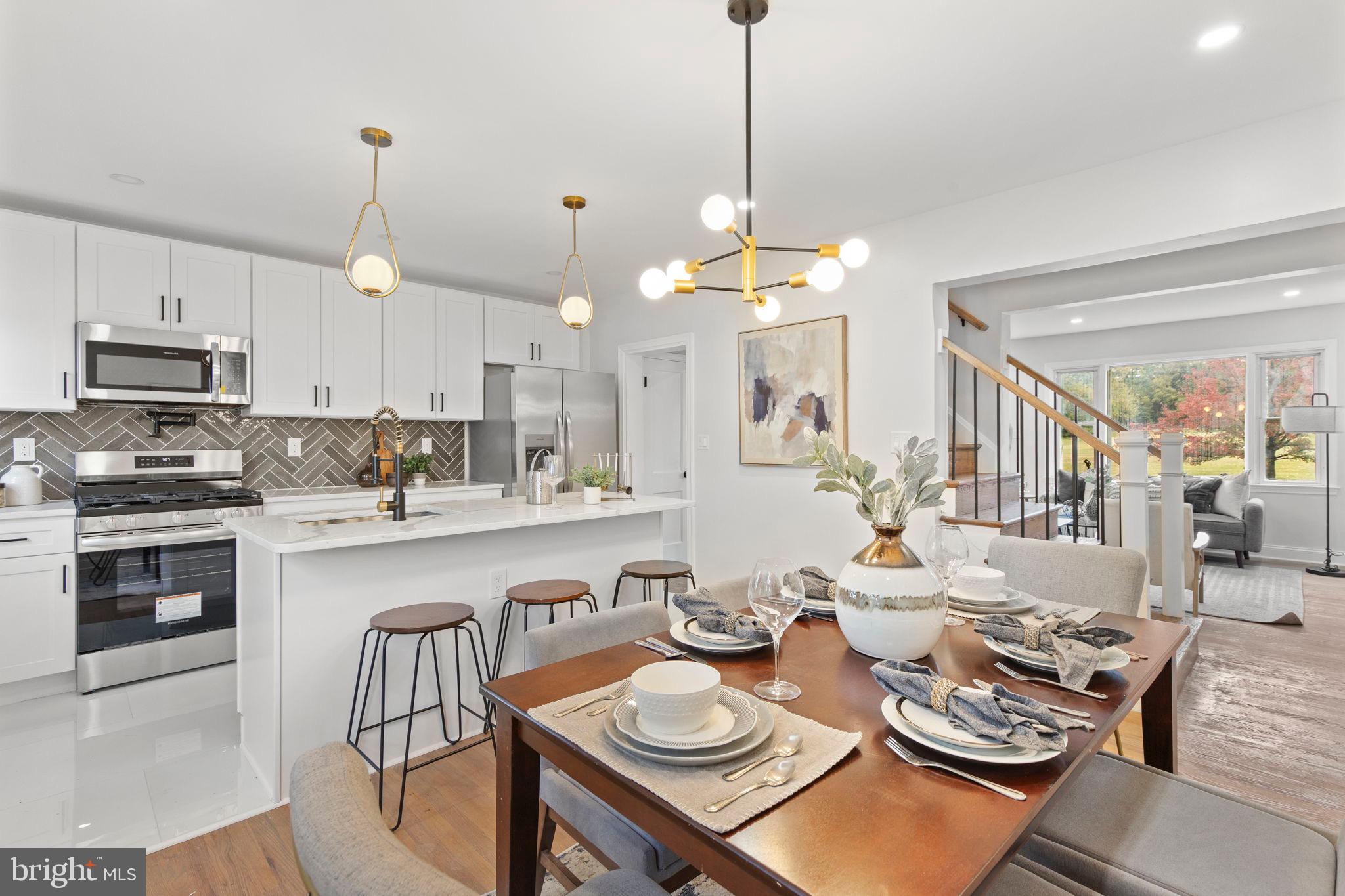 CHINQUAPIN PARK - Residential