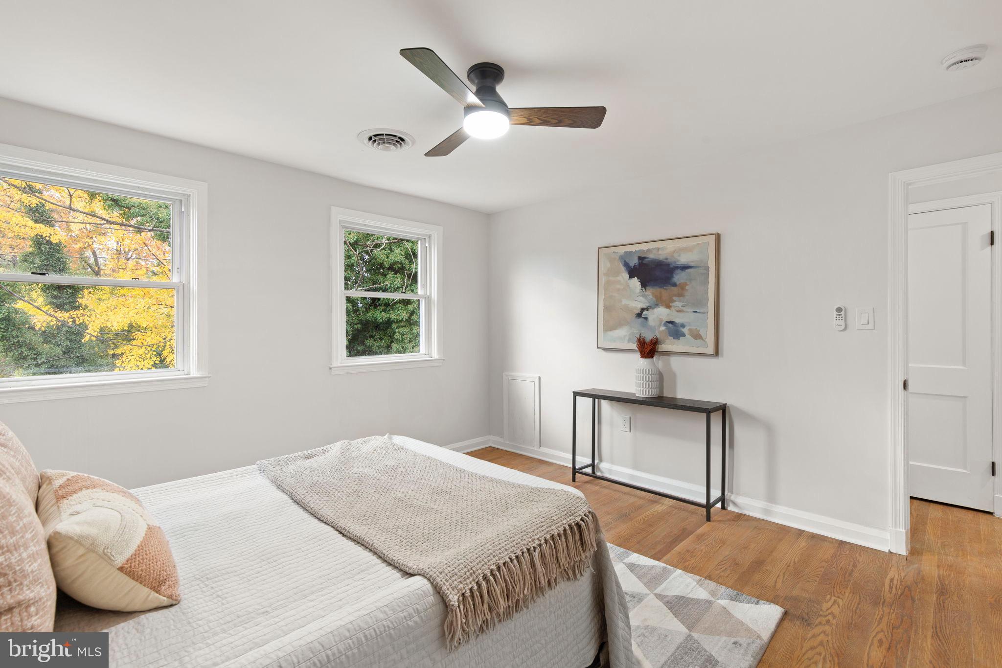 CHINQUAPIN PARK - Residential